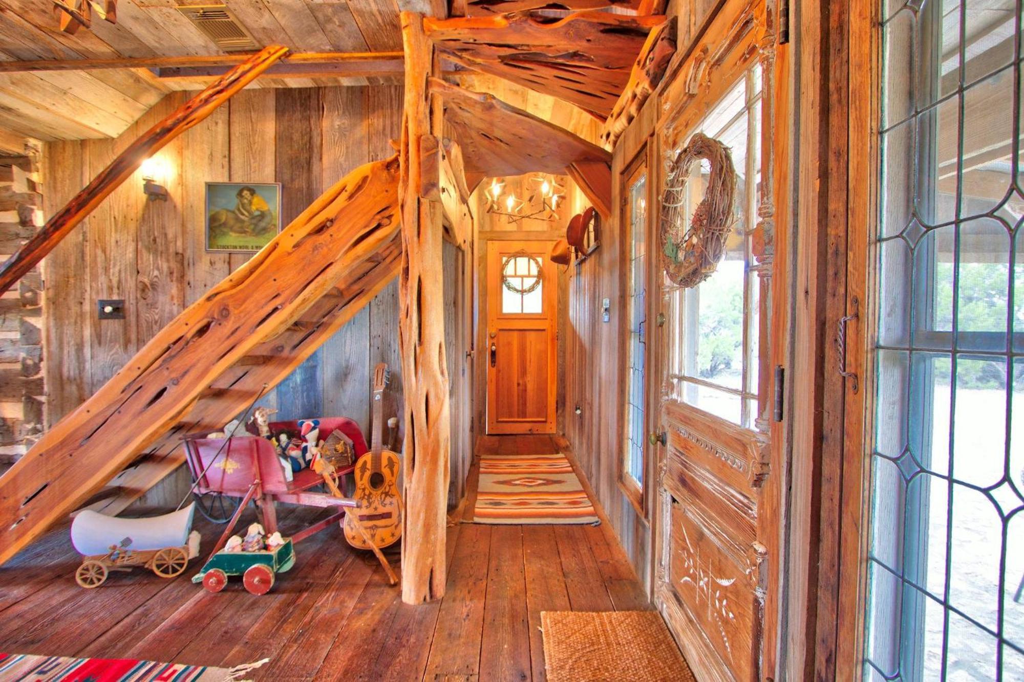 Log Cabin At Old Glory Ranch Wimberley Buitenkant foto