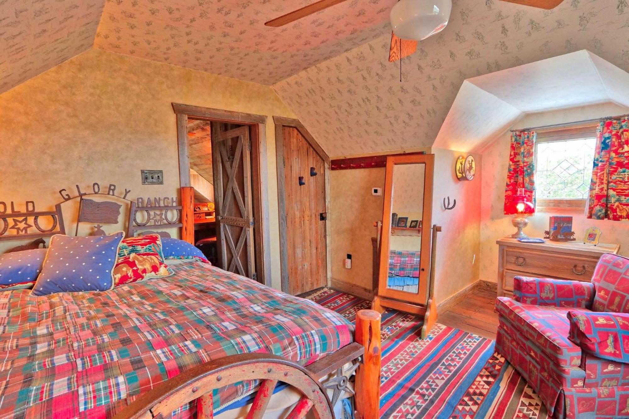 Log Cabin At Old Glory Ranch Wimberley Buitenkant foto